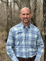 Land Listing Agent Photo