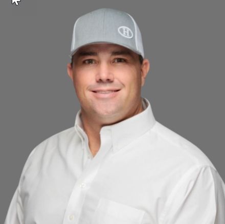 Land Listing Agent Photo