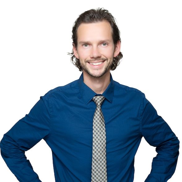 Land Listing Agent Photo