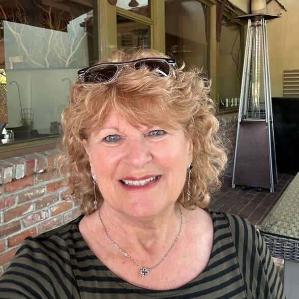 Land Listing Agent Photo