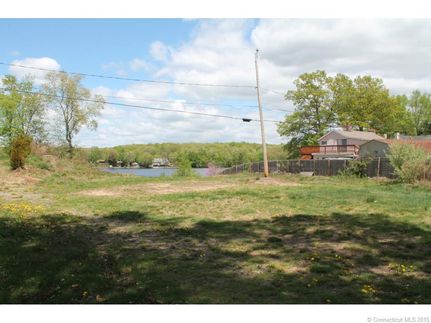 Property in New London County, Connecticut