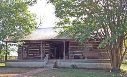 Property in Wayne County, Mississippi
