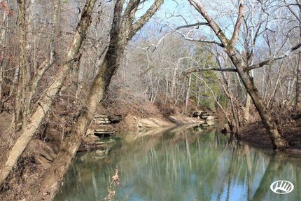 Property in Lee County, Kentucky