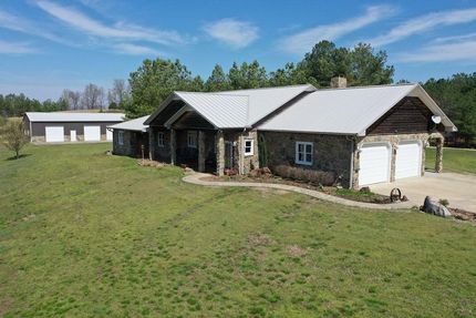 Property in Weakley County, Tennessee