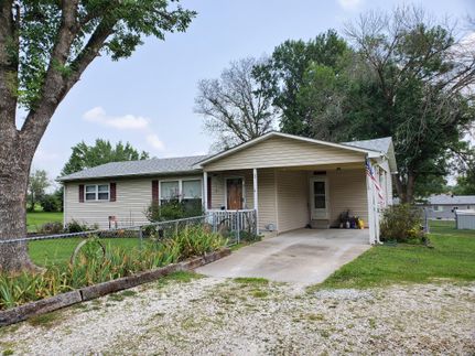 Property in Lincoln County, Missouri