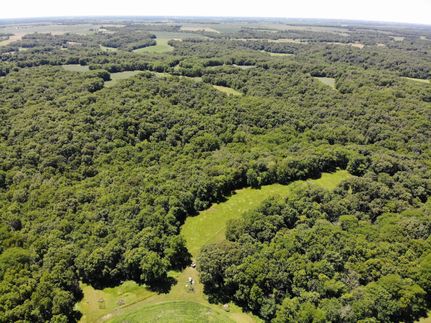 Property in Henderson County, Illinois