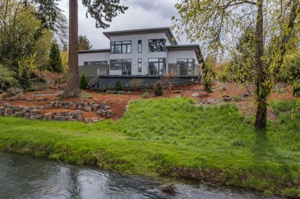 Property in Linn County, Oregon