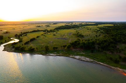 Property in Navarro County, Texas