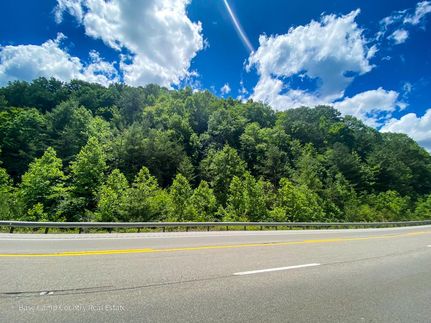 Property in Leslie County, Kentucky