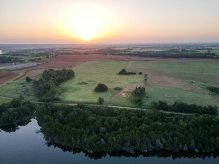 Property in Logan County, Oklahoma