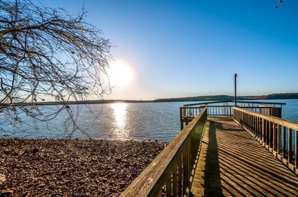 Property in Humphreys County, Tennessee