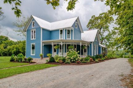 Property in Humphreys County, Tennessee