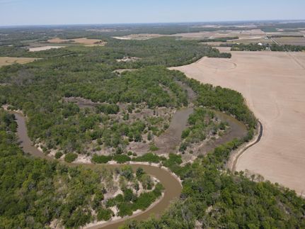 Property in Wayne County, Illinois