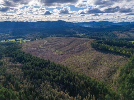 Property in Lane County, Oregon