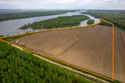 Property in Calhoun County, Illinois