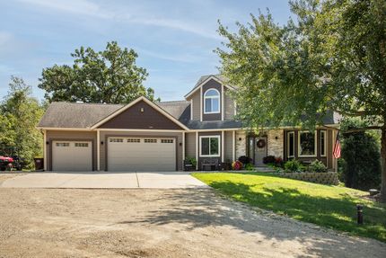 Property in Dakota County, Minnesota