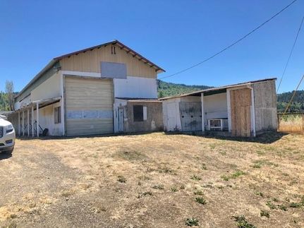 Property in Douglas County, Oregon