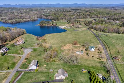 Lakefront Property for sale in Culpeper County, Virginia