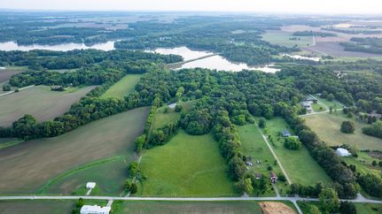 Property in Bond County, Illinois