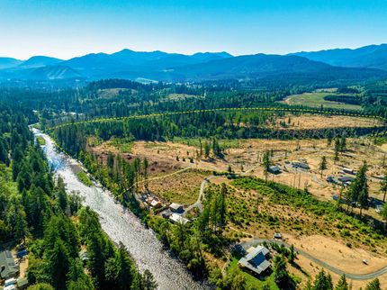 Riverfront Property for sale in Linn County, Oregon