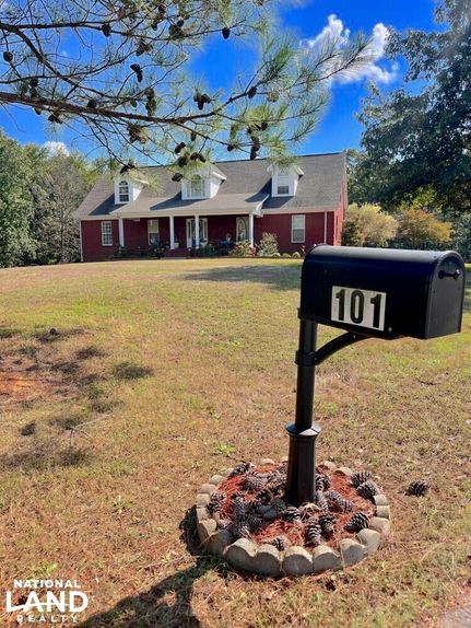 Property in Lauderdale County, Alabama