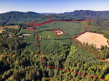 Property in Douglas County, Oregon