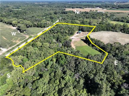 Property in Fayette County, Illinois