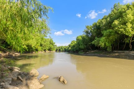 Riverfront Property for sale in Milam County, Texas
