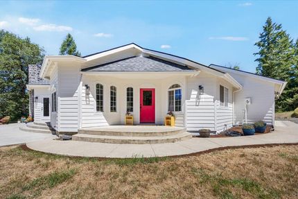 Riverfront Property for sale in Douglas County, Oregon