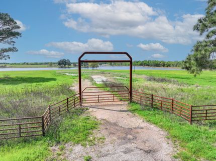 Lakefront Property for sale in Van Zandt County, Texas