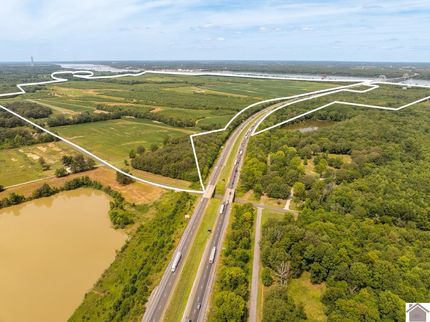 Property in McCracken County, Kentucky