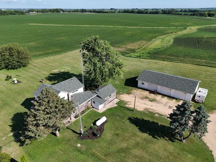 Property for sale in Stephenson County, Illinois