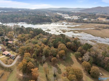 Lakefront Property for sale in Jackson County, Alabama