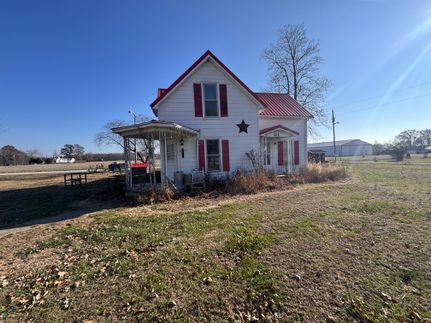 Residential Property for sale in Wayne County, Illinois