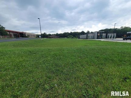 Property for sale in Jefferson County, Illinois