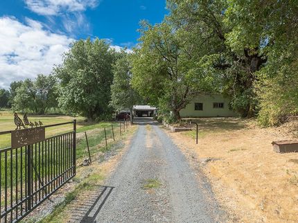 Property for sale in Josephine County, Oregon