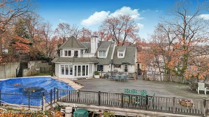 Property for sale in Richmond County, New York