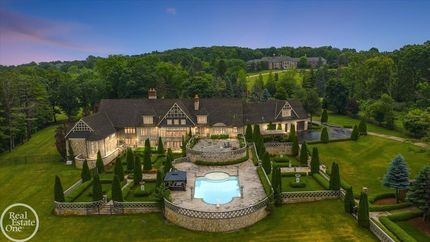 Property for sale in Oakland County, Michigan