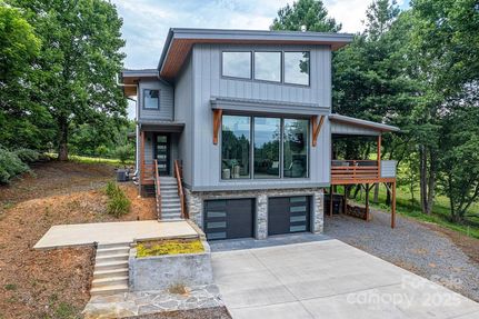 Property for sale in Henderson County, North Carolina