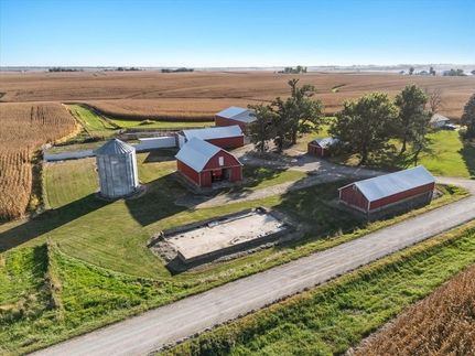 Property for sale in Benton County, Iowa