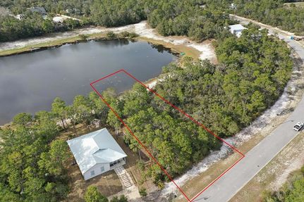 Lakefront Property for sale in Franklin County, Florida