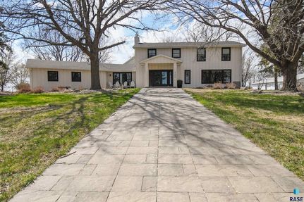 Property for sale in Lincoln County, South Dakota