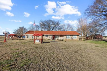 Property for sale in Lamar County, Texas