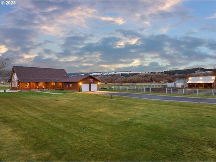 Lakefront Property for sale in Union County, Oregon