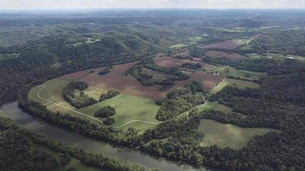 Lakefront Property for sale in Monroe County, Kentucky