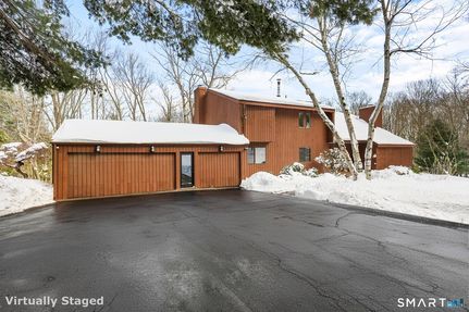 Property for sale in New Haven County, Connecticut