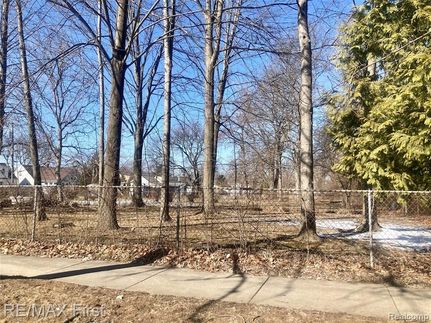 Property for sale in Oakland County, Michigan