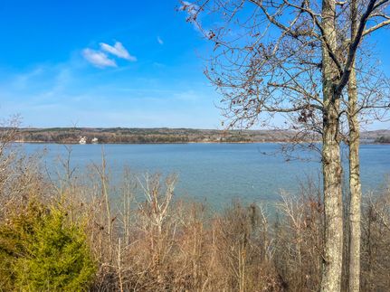 Lakefront Property for sale in Colbert County, Alabama