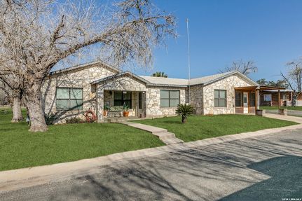 Property for sale in Wilson County, Texas