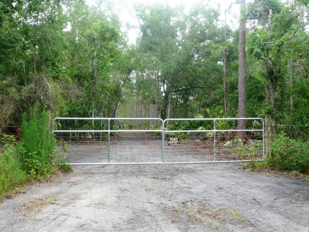 10 acres in Flagler County, Florida